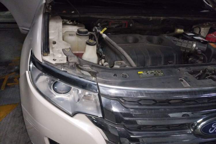 Used Ford Edge 2012 2.0T Elite Sunroof Edition Engine Bay Right