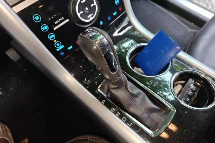 Used Ford Edge  Gear Lever