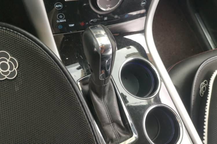 Used Ford Edge 2012 2.0T Zunrui Trim Gear Lever