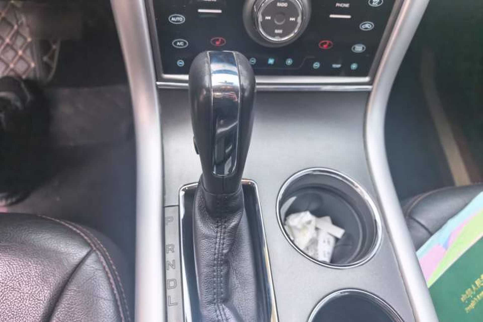 Used Ford Edge 2012 2.0T Elite Sunroof Edition Gear Lever