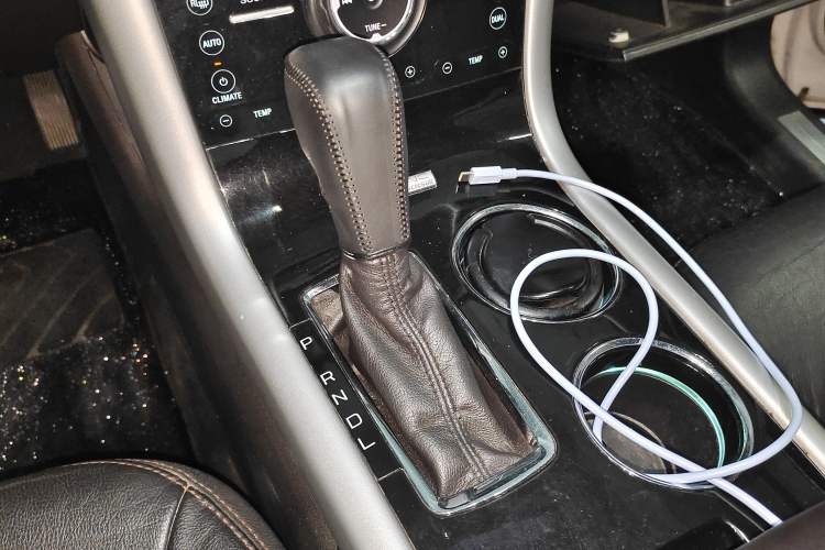 Used Ford Edge 2012 2.0T Zunrui Trim Gear Lever