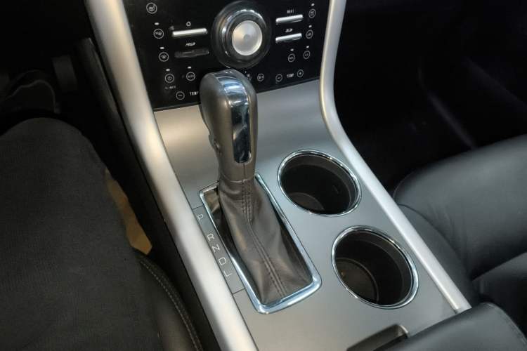 Used Ford Edge 2012 2.0T Elite Sunroof Edition Gear Lever