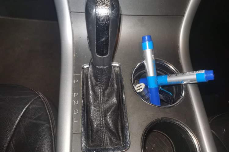 Used Ford Edge 2012 2.0T Elite Sunroof Edition Gear Lever
