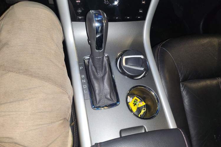 Used Ford Edge 2012 2.0T Elite Sunroof Edition Gear Lever