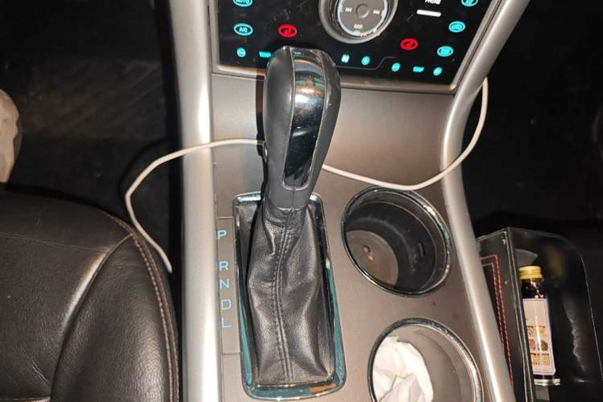 Used Ford Edge 2012 2.0T Elite Edition Gear Lever