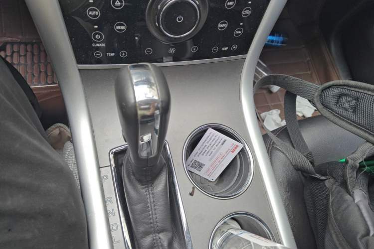 Used Ford Edge 2012 2.0T Elite Sunroof Edition Gear Lever