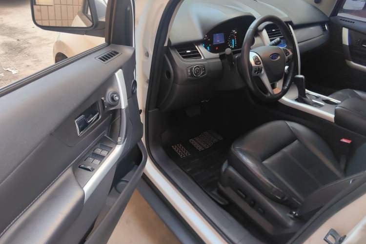 Used Ford Edge 2012 2.0T Elite Sunroof Edition Interior 3