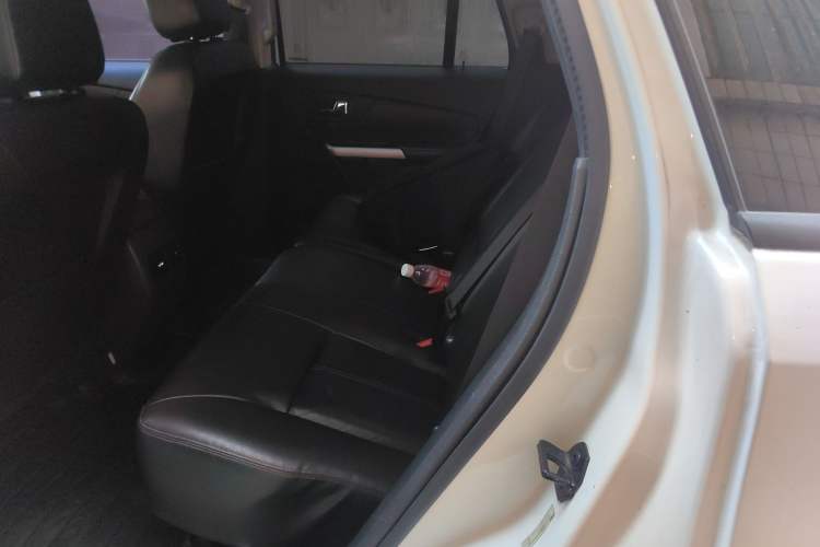 Used Ford Edge 2012 2.0T Elite Sunroof Edition Interior 4