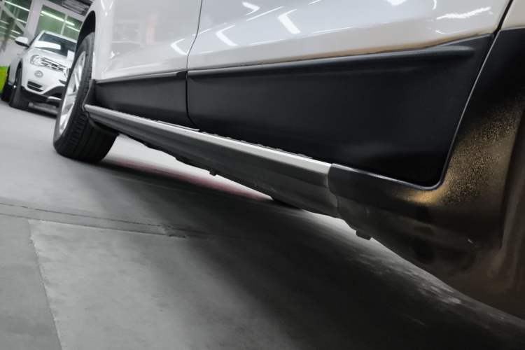Used Ford Edge 2012 2.0T Elite Sunroof Edition Left Side Sill