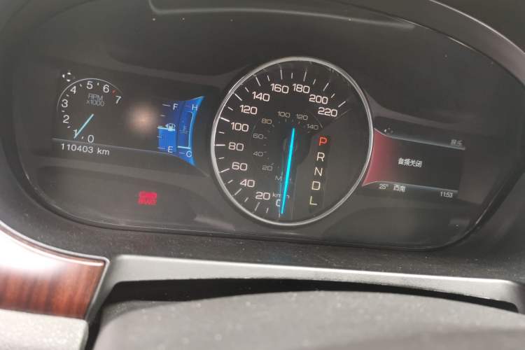 Used Ford Edge 2012 2.0T Zunrui Trim Odometer Close Up