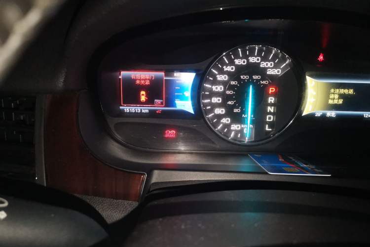 Used Ford Edge 2012 2.0T Zunrui Trim Odometer Close Up