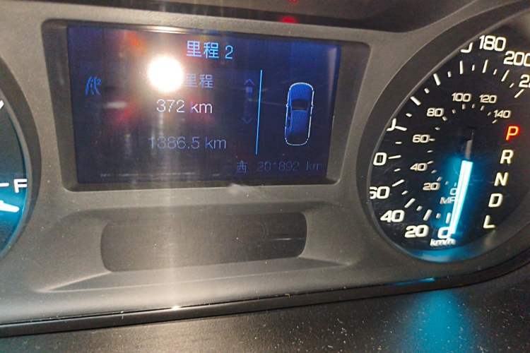Used Ford Edge 2012 2.0T Elite Sunroof Edition Odometer Close Up