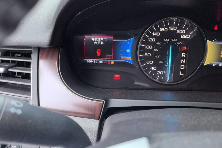 Used Ford Edge 2012 2.0T Zunrui Trim Odometer Close Up