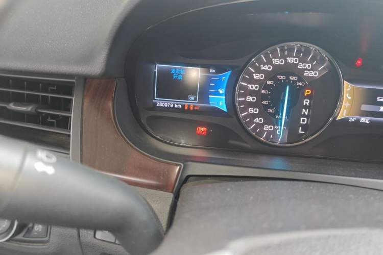 Used Ford Edge 2012 2.0T Zunrui Trim Odometer Close Up