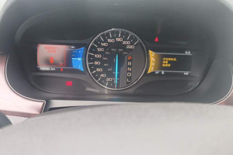 Used Ford Edge 2012 2.0T Zunrui Trim Odometer Close Up