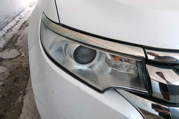 Used Ford Edge 2012 2.0T Elite Edition Right Front Headlight