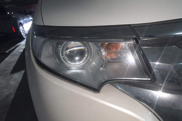 Used Ford Edge 2012 3.5L Zunrui Trim Right Front Headlight