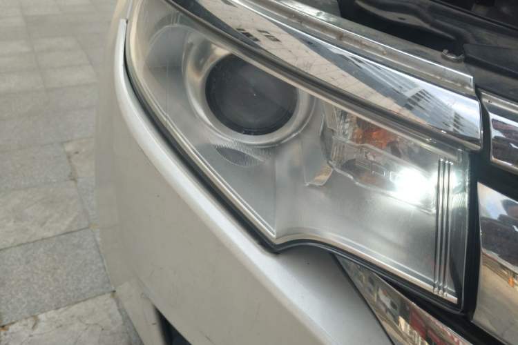 Used Ford Edge 2012 2.0T Elite Sunroof Edition Right Front Headlight