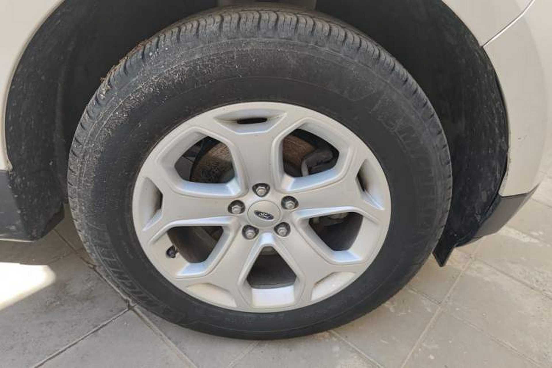 Used Ford Edge 2012 2.0T Elite Edition Right Front Wheel Hub