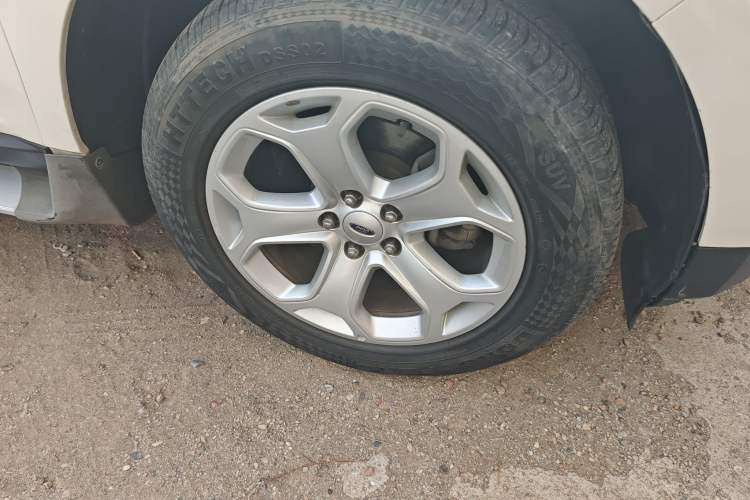 Used Ford Edge 2012 2.0T Elite Sunroof Edition Right Front Wheel Hub