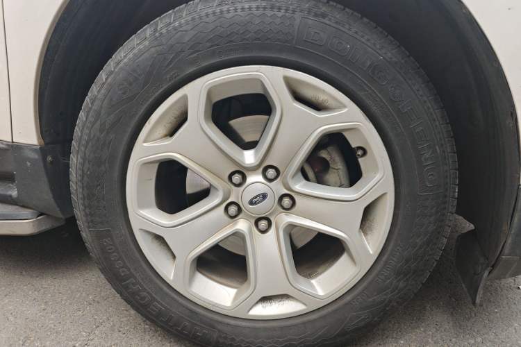 Used Ford Edge 2012 2.0T Elite Sunroof Edition Right Front Wheel Hub
