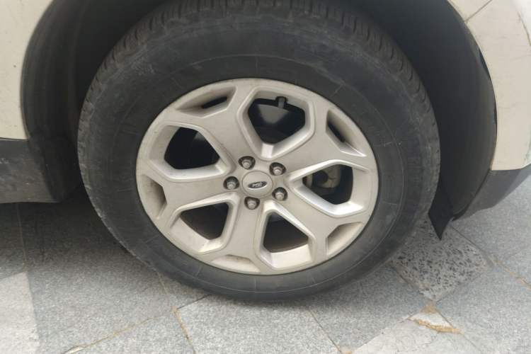 Used Ford Edge 2012 2.0T Elite Sunroof Edition Right Front Wheel Hub