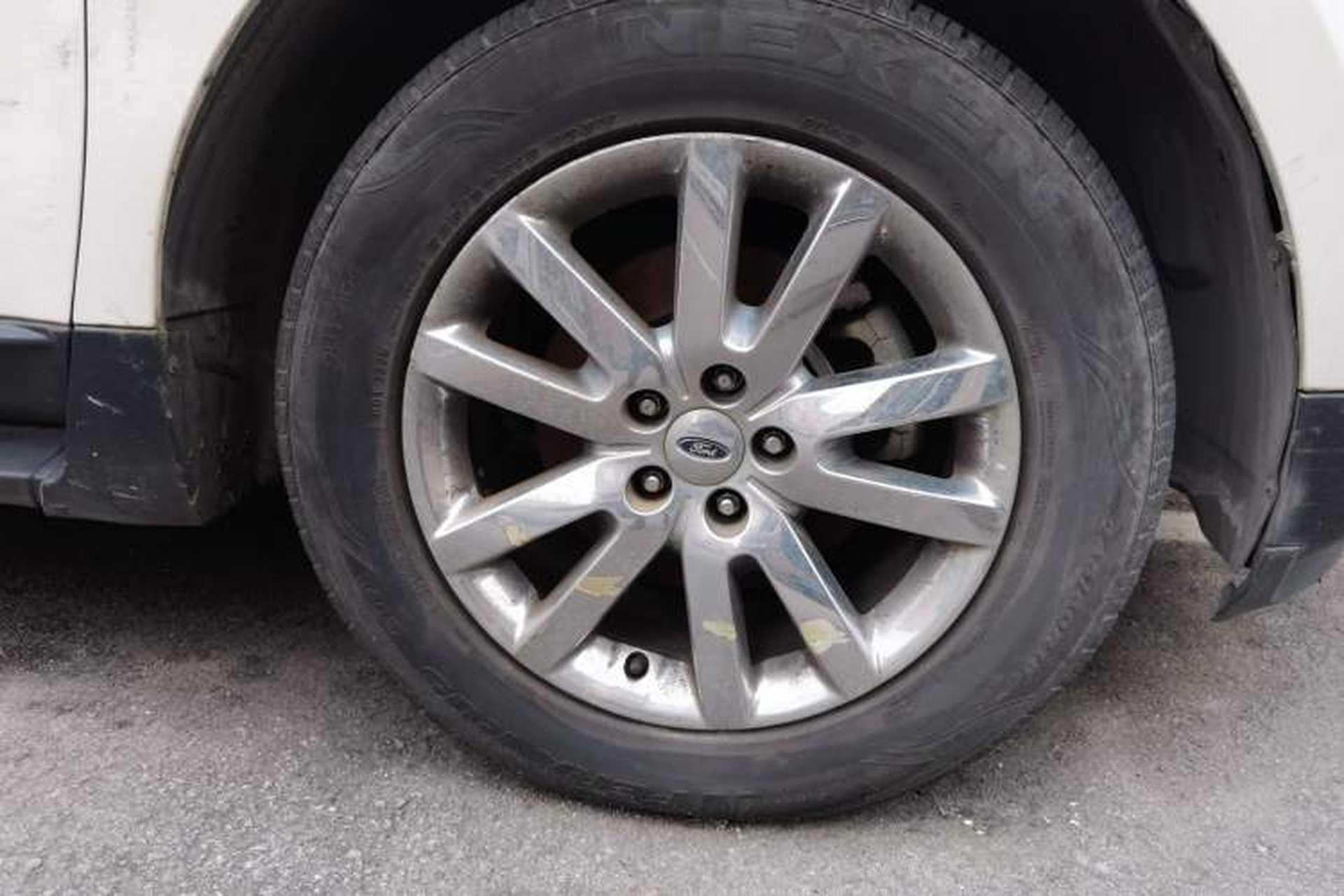 Used Ford Edge 2012 2.0T Zunrui Trim Right Front Wheel Hub