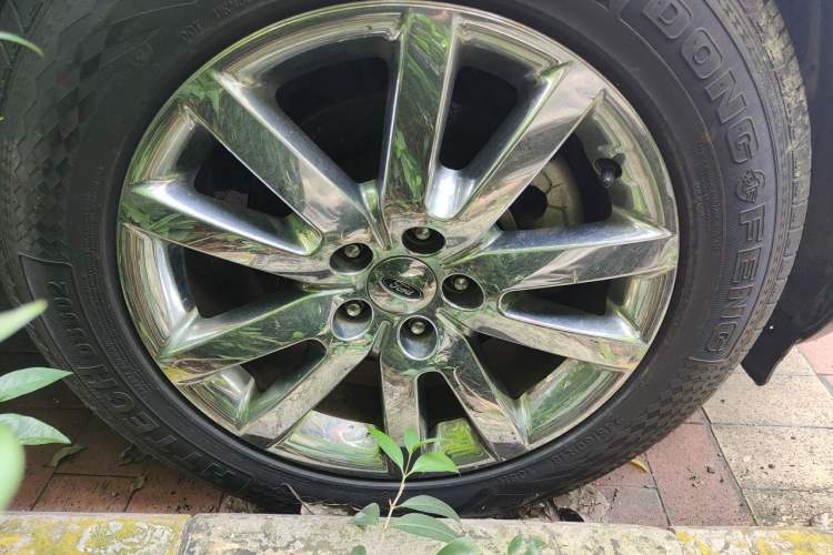Used Ford Edge 2012 2.0T Zunrui Trim Right Front Wheel Hub
