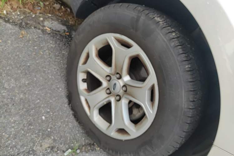 Used Ford Edge 2012 2.0T Elite Sunroof Edition Right Front Wheel Hub