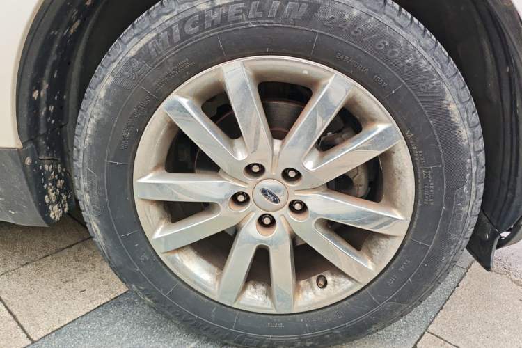 Used Ford Edge 2012 2.0T Zunrui Trim Right Front Wheel Hub