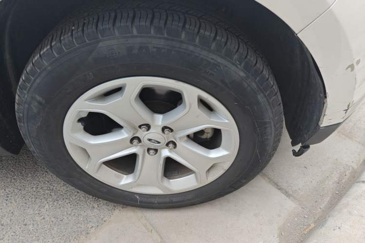 Used Ford Edge 2012 2.0T Elite Sunroof Edition Right Front Wheel Hub