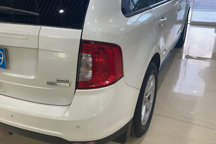 Used Ford Edge 2012 2.0T Elite Sunroof Edition Right Rear Taillight
