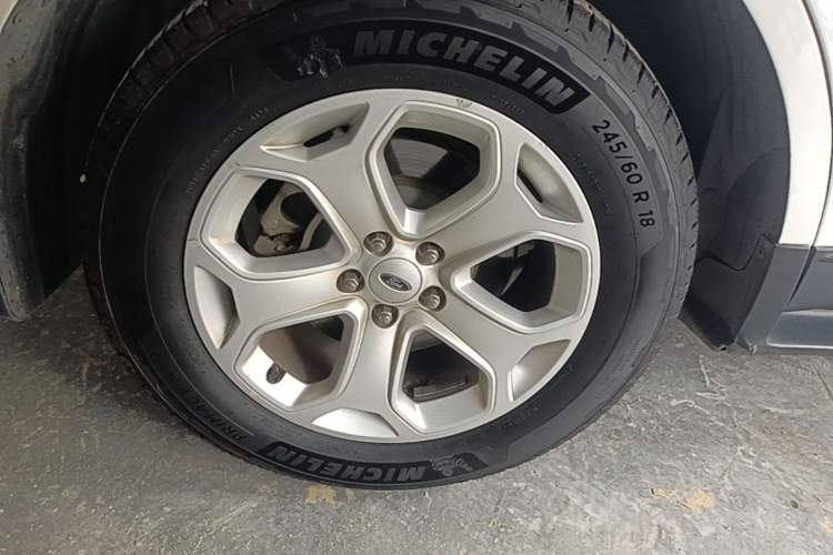 Used Ford Edge 2012 2.0T Elite Sunroof Edition Right Rear Wheel Hub