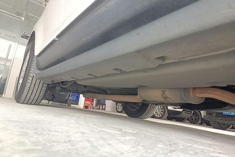 Used Ford Edge 2012 2.0T Elite Sunroof Edition Right Side Sill
