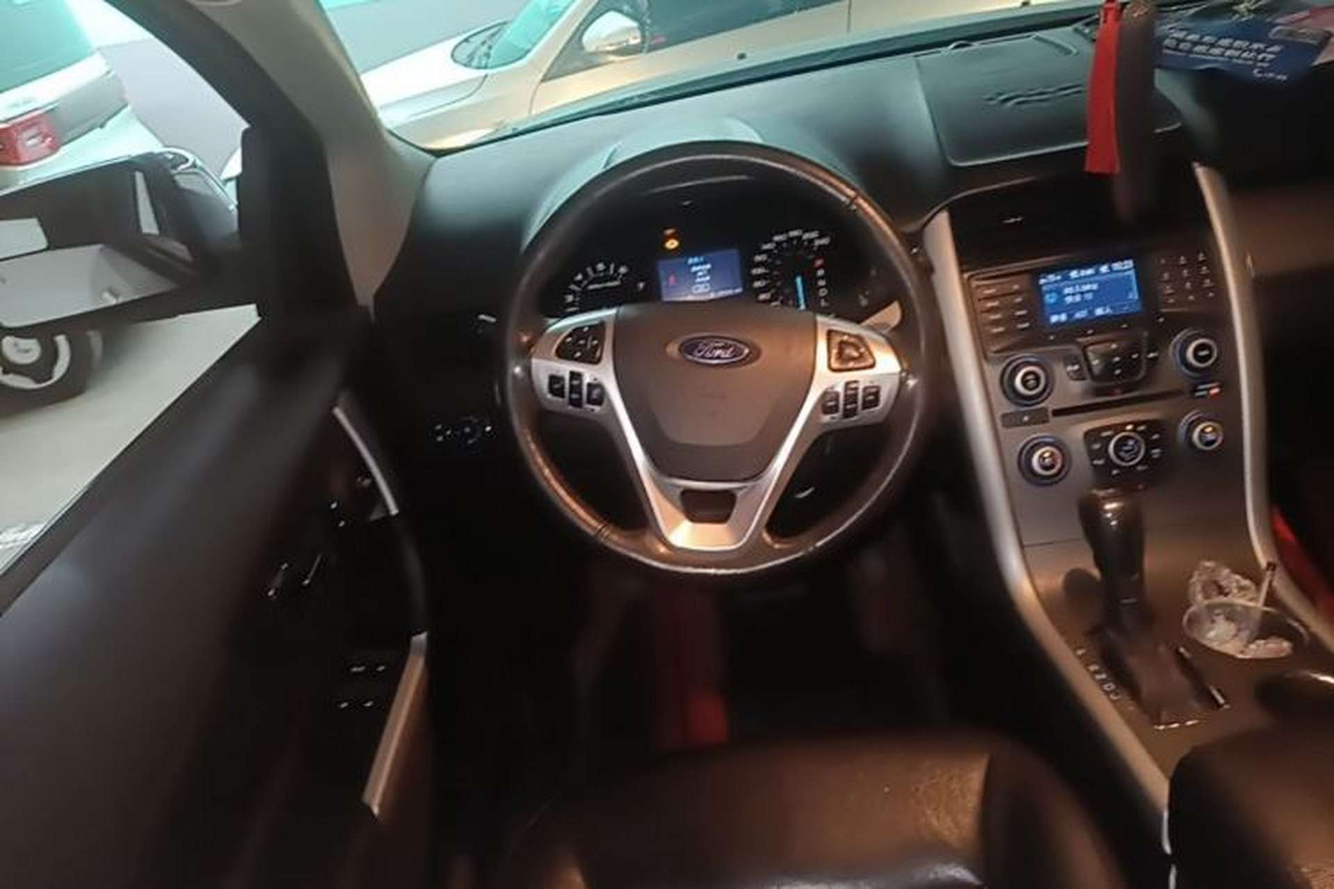 Used Ford Edge 2012 2.0T Elite Sunroof Edition Steering Wheel