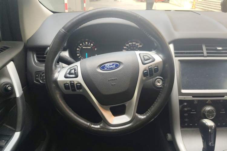 Used Ford Edge 2012 2.0T Elite Sunroof Edition Steering Wheel