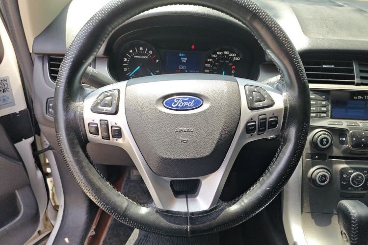 Used Ford Edge 2012 2.0T Elite Sunroof Edition Steering Wheel