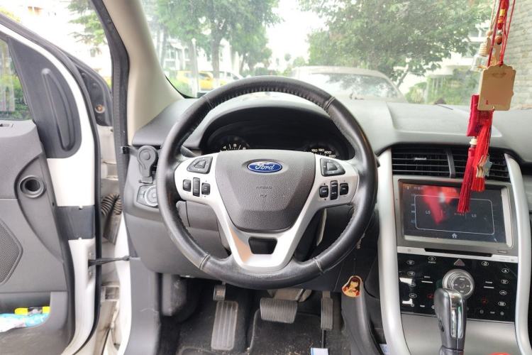 Used Ford Edge 2012 2.0T Elite Sunroof Edition Steering Wheel