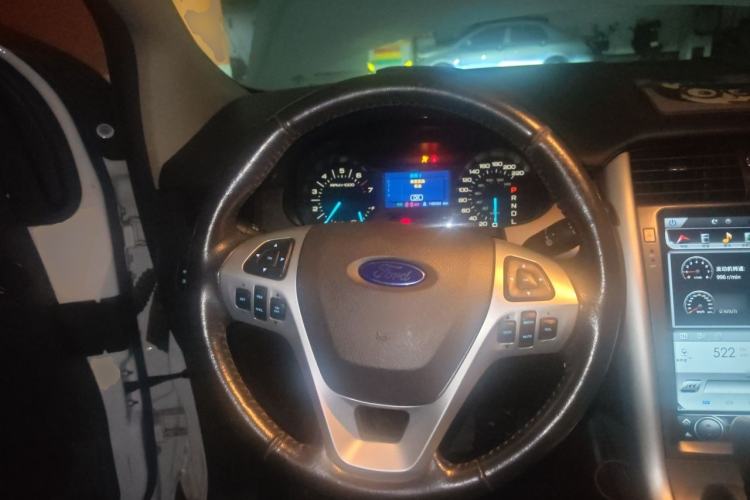 Used Ford Edge 2012 2.0T Elite Sunroof Edition Steering Wheel