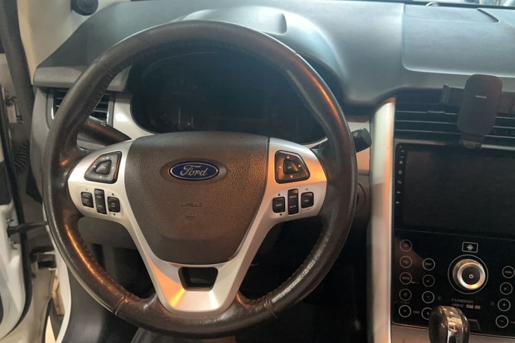 Used Ford Edge 2012 2.0T Elite Sunroof Edition Steering Wheel