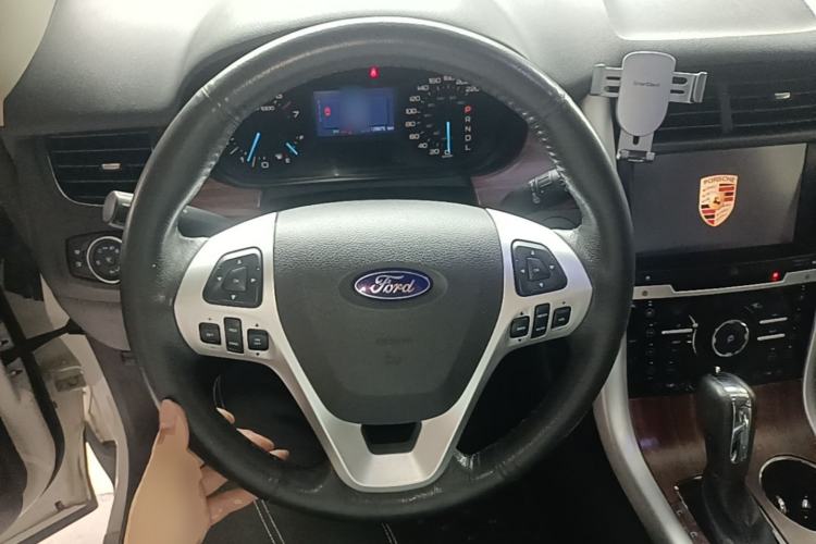 Used Ford Edge 2012 2.0T Elite Sunroof Edition Steering Wheel