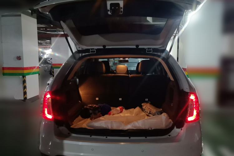Used Ford Edge 2012 2.0T Elite Sunroof Edition Trunk