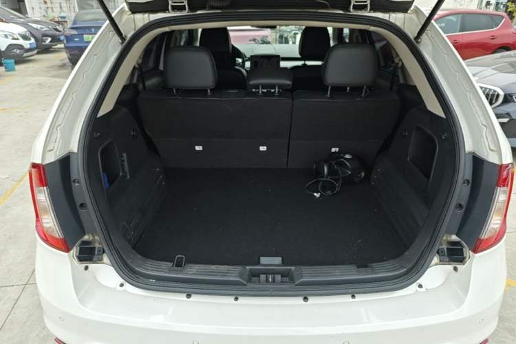 Used Ford Edge 2012 2.0T Elite Sunroof Edition Trunk