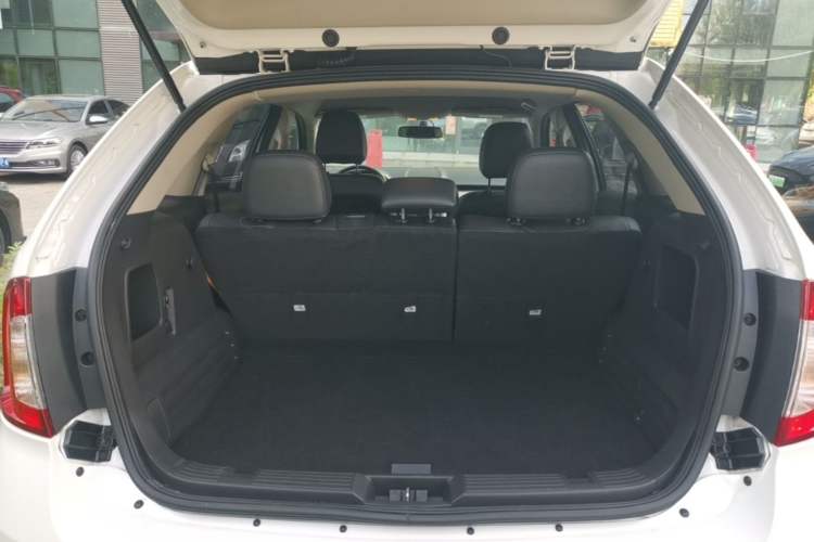 Used Ford Edge 2012 2.0T Elite Edition Trunk