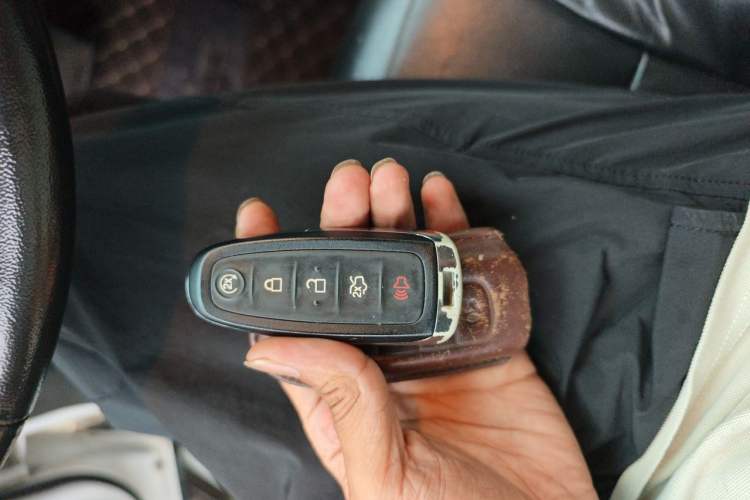 Used Ford Edge 2012 3.5L Zunrui Trim Vehicle Key