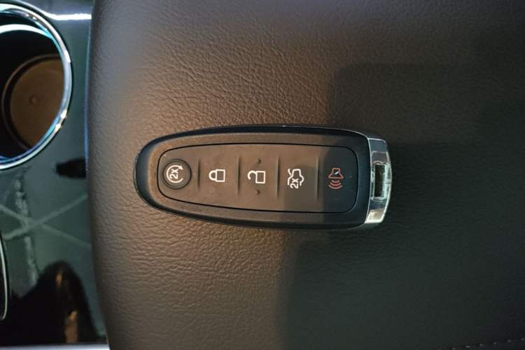 Used Ford Edge 2012 2.0T Zunrui Trim Vehicle Key