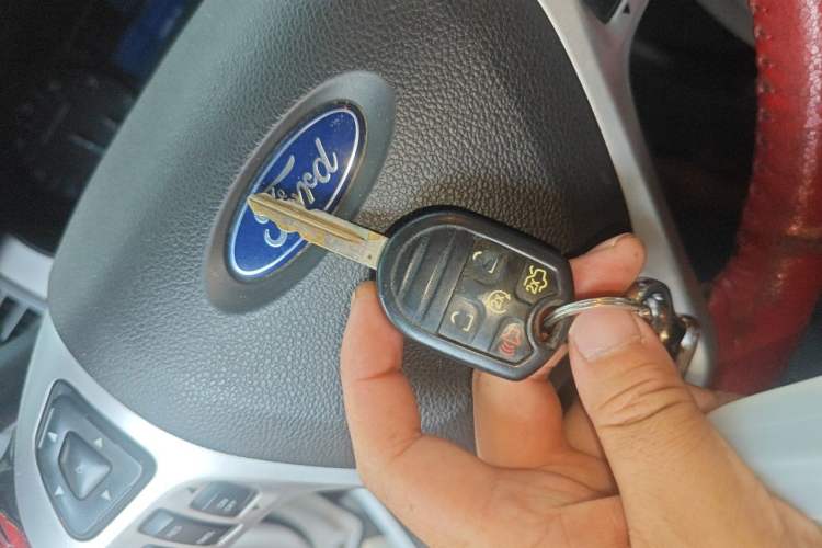 Used Ford Edge 2012 2.0T Elite Sunroof Edition Vehicle Key