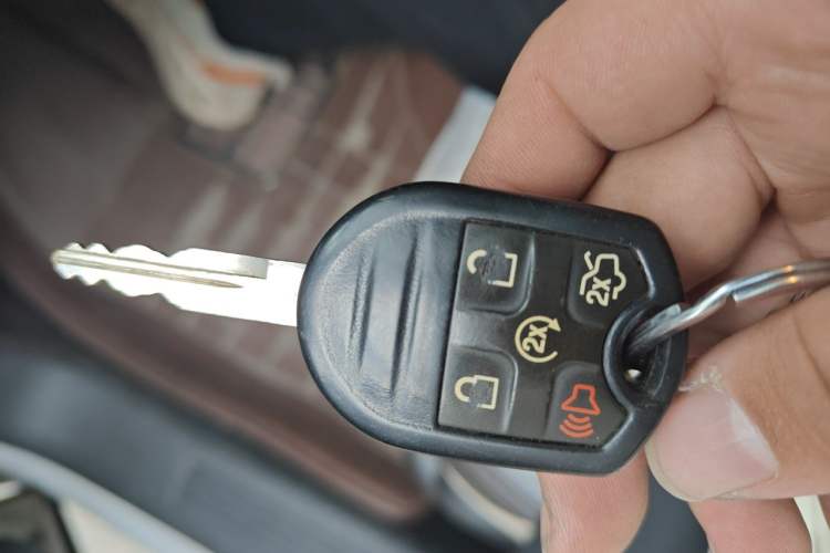 Used Ford Edge 2012 2.0T Elite Sunroof Edition Vehicle Key