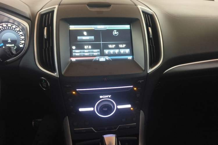 Used Ford Edge 2015 2.0T GTDi Four-Wheel Drive Prestige Model Audio And AC Panel