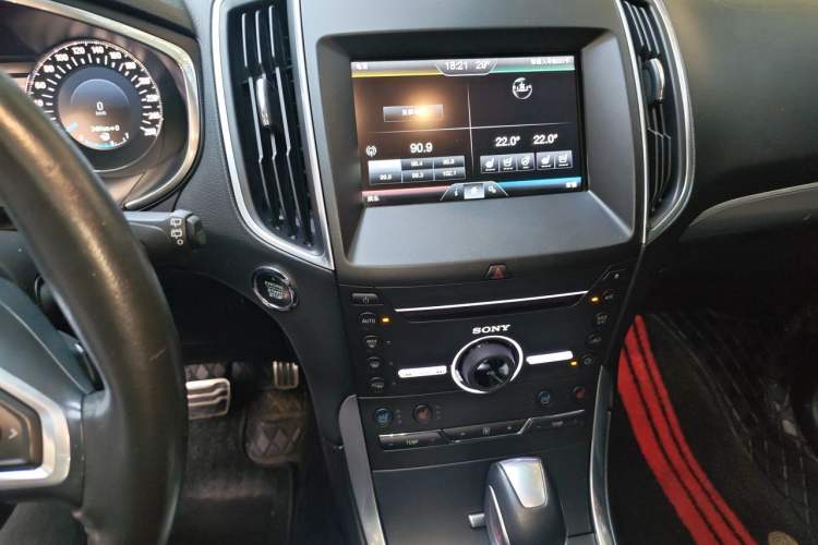 Used Ford Edge 2015 2.0T GTDi Four-Wheel Drive Prestige Model Audio And AC Panel